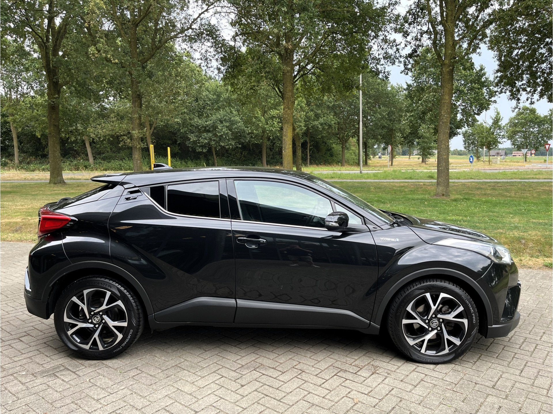 Toyota C-HR 1.8 Hybrid Dynamic | AFN. TREKHAAK | CAMERA | ST, Stof, Euro 6, 4 cilinders, Zwart