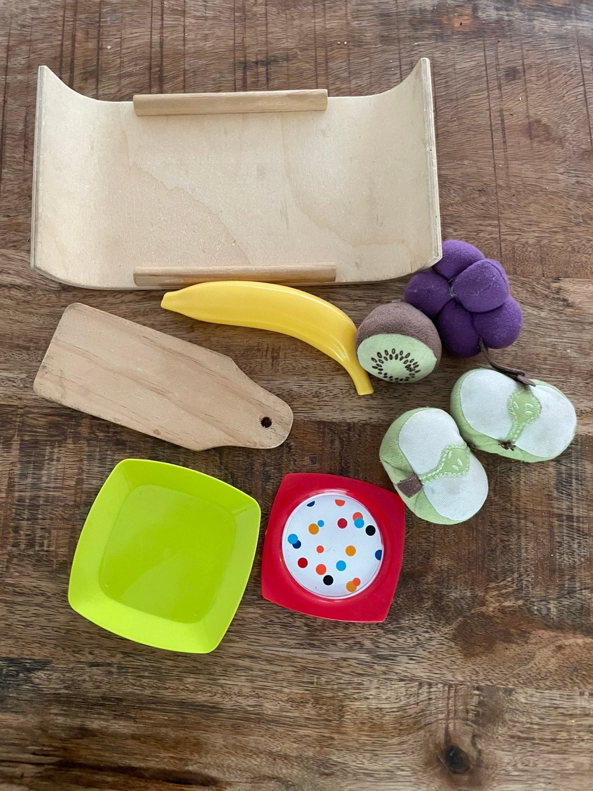 Gemixt setje met fruit en bordjes, Kinderen en Baby's, Speelgoed | Speelkeukens, Ophalen, Gebruikt, Overige materialen, Speelkeuken-accessoire