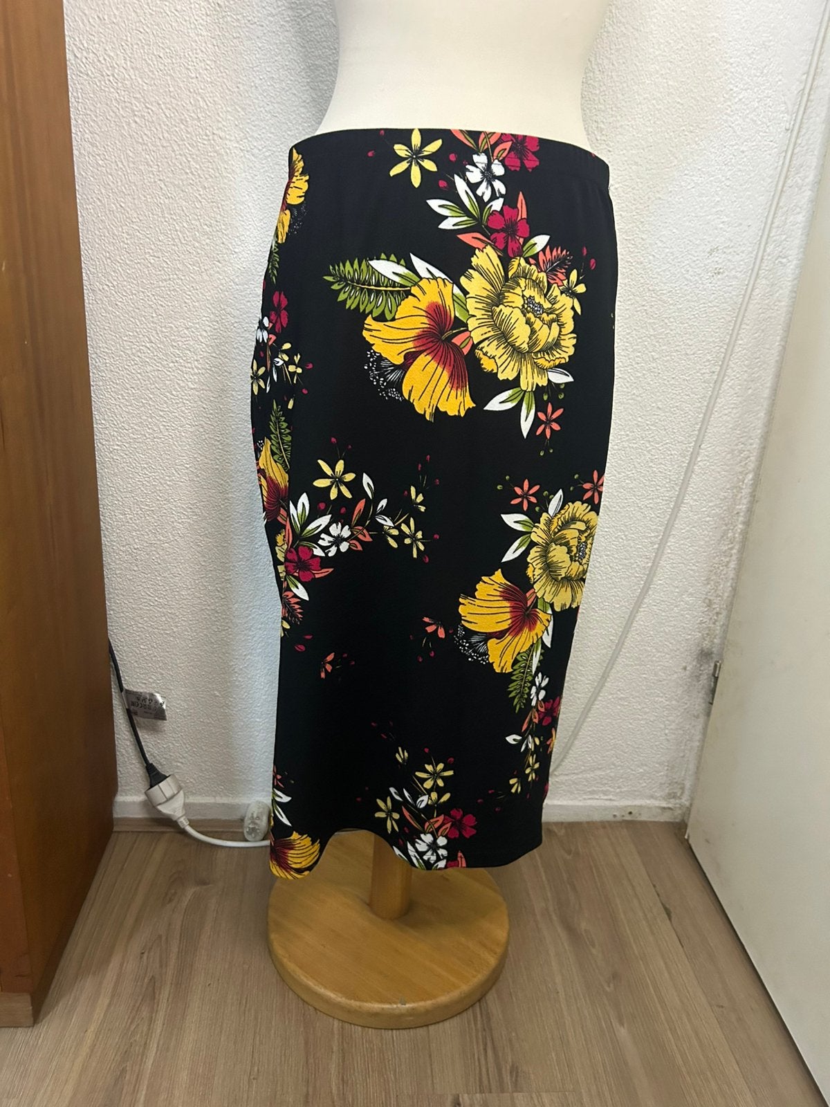 Dames bodycon midi rok | Shein Curve | maat 1XL | als nieuw, Zwart, Maat 46/48 (XL) of groter, Ophalen of Verzenden, Zo goed als nieuw
