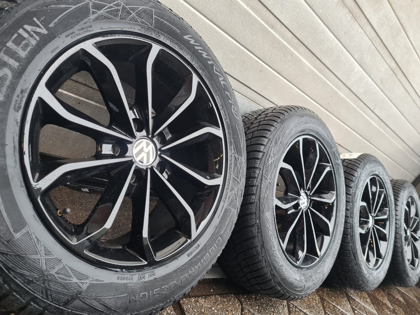 18" zwarte Volkswagen VW Crafter MAN TGE velgen winterbanden, 18 inch, Bestelwagen, 255 mm, -