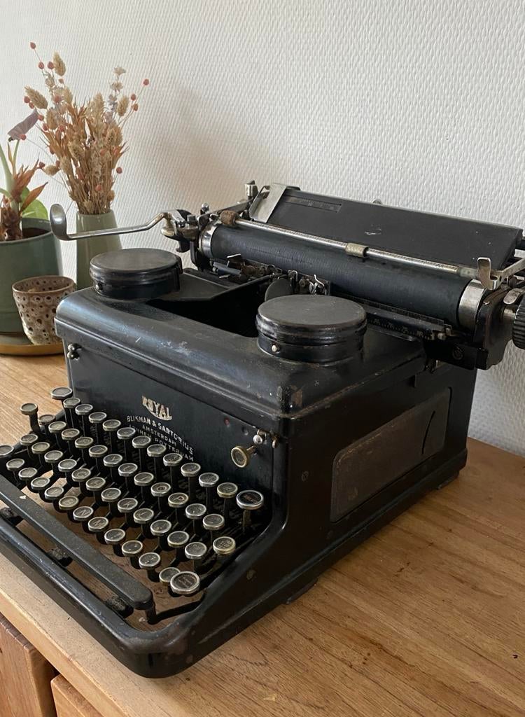 ROYAL typemachine Blikman & Sartorius, Ophalen