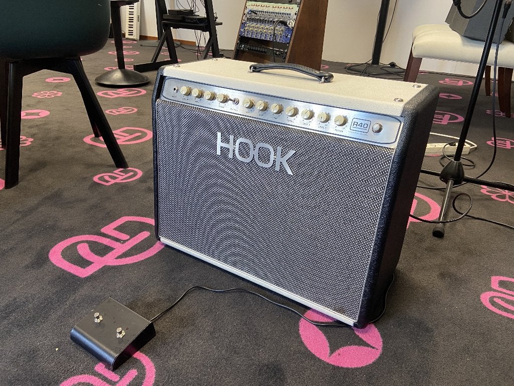 Hook R40, Ophalen, Gebruikt, Gitaar, Minder dan 50 watt