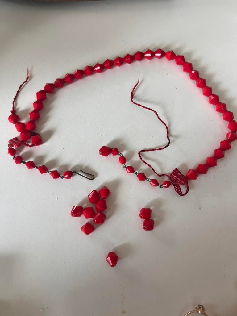 Bakeliet ketting Art deco, Sieraden, Tassen en Uiterlijk, Kettingen, Ophalen, Gebruikt, Rood, Overige materialen