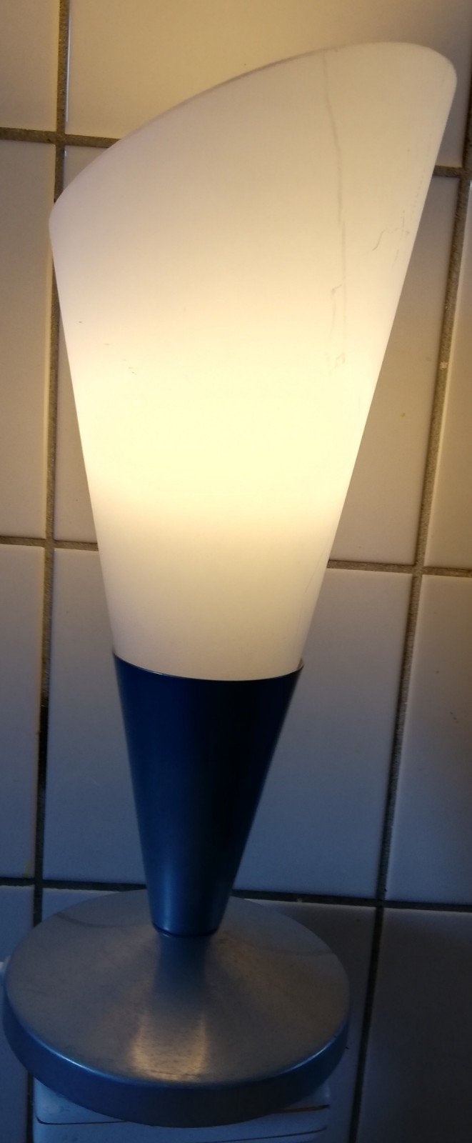 Tafellamp. IKEA. KRYOLIT. CA 1990. 31 cm., E27 (groot), Glas, Postmodern, Ophalen
