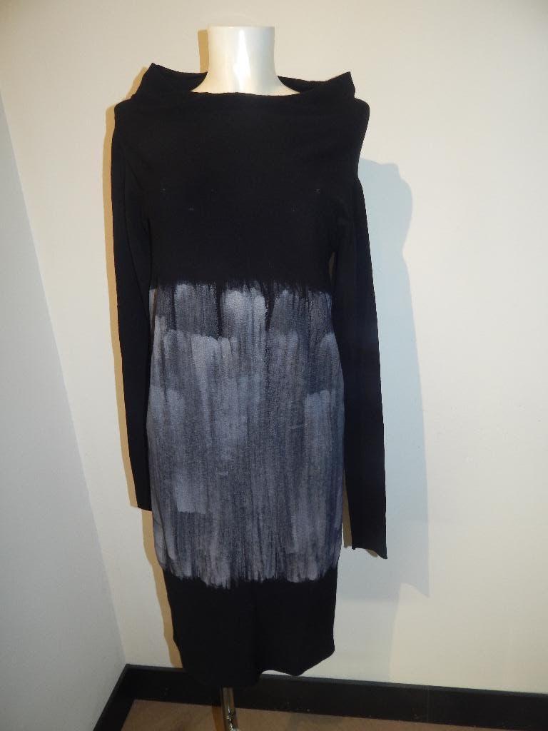 Sarah Pacini gebreide jurk zwart aparte witte print M, Maat 38/40 (M), Verzenden, Sarah Pacini, Zwart