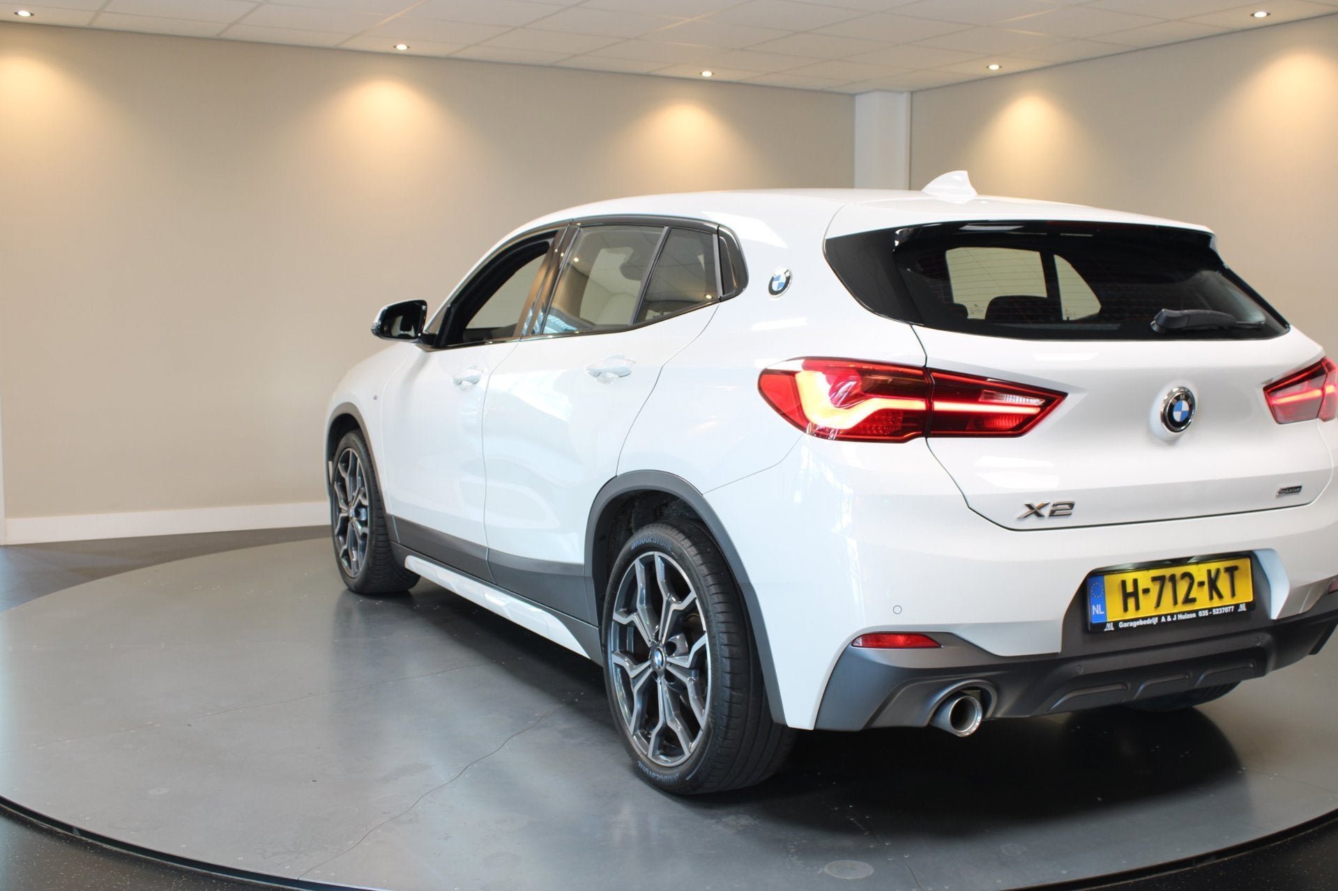 BMW X2 1.8i sDrive Lefhebber Edition *M-Pakket* Automaat|Alc, Auto's, X2, Gebruikt, Euro 6, Alcantara