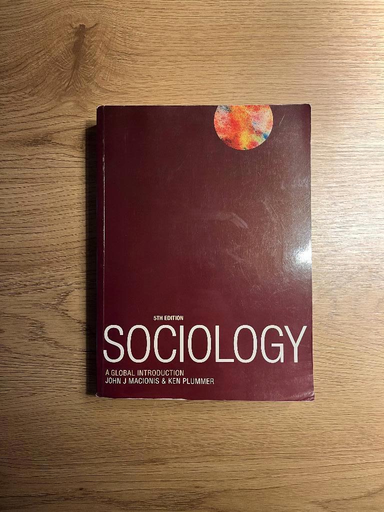 Sociology, a global introduction - J.J. Macionis, K. Plummer, Gelezen, Diverse auteurs, Ophalen of Verzenden, WO