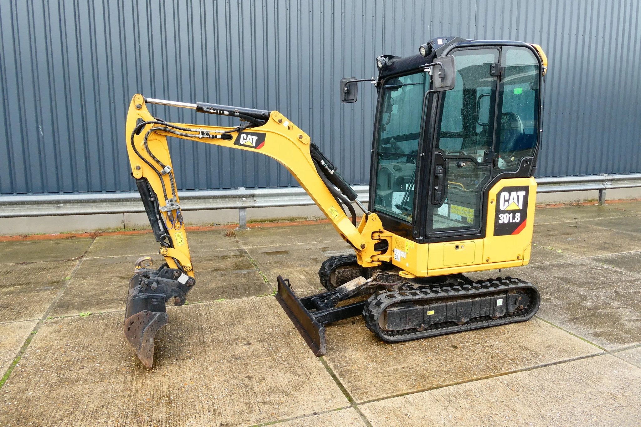 Caterpillar 301.8 minirupskraan (bj 2019), Graafmachine