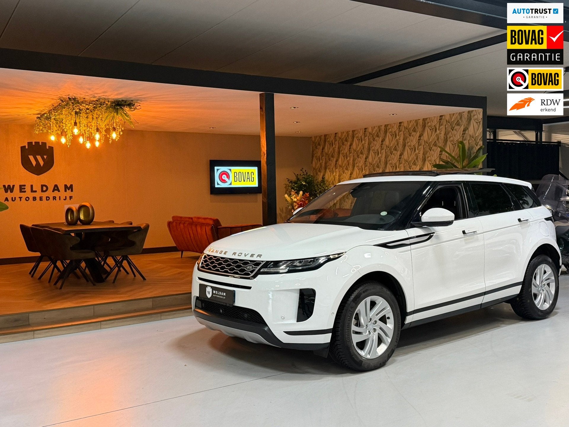 Land Rover Range Rover Evoque 1.5 P300e AWD Garantie|1e Eig|, Auto's, Automaat, Parkeersensor, Met garantie (alle), Wit