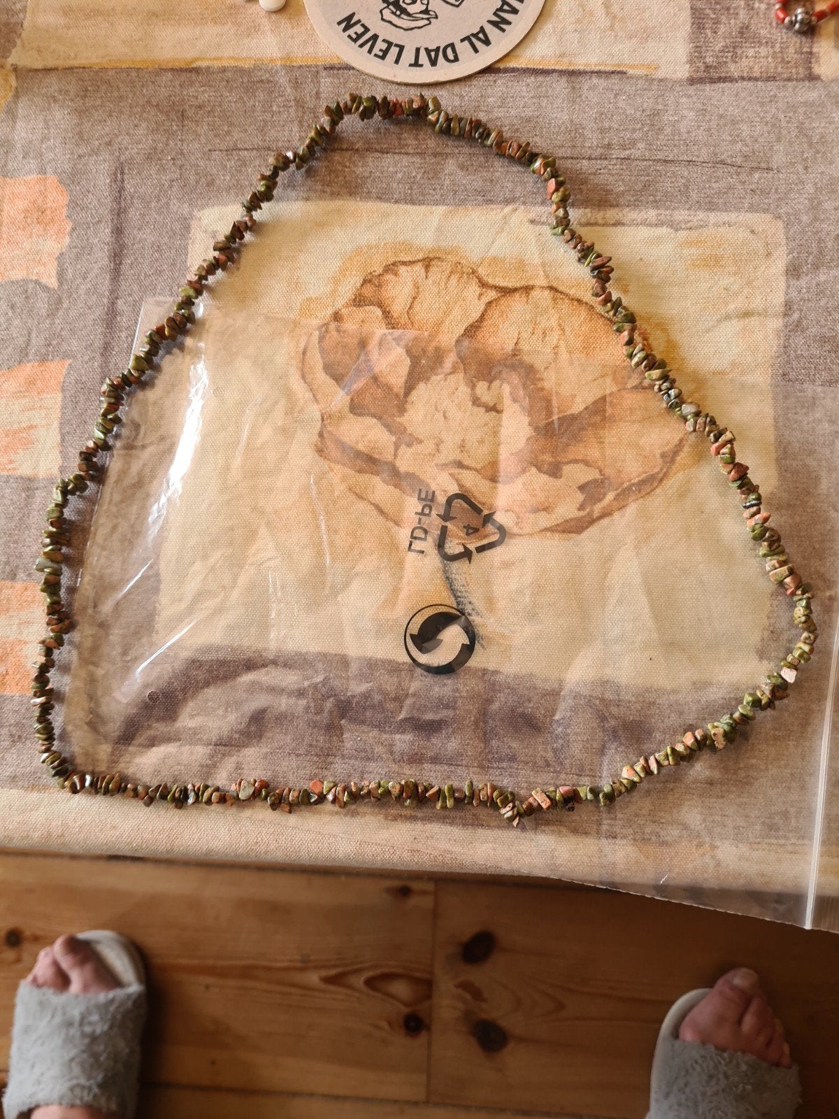 Ketting gemaakt van Unakiet. Lengte 86cm., Sieraden, Tassen en Uiterlijk, Kettingen, Verzenden, Zo goed als nieuw, Steen of Mineraal