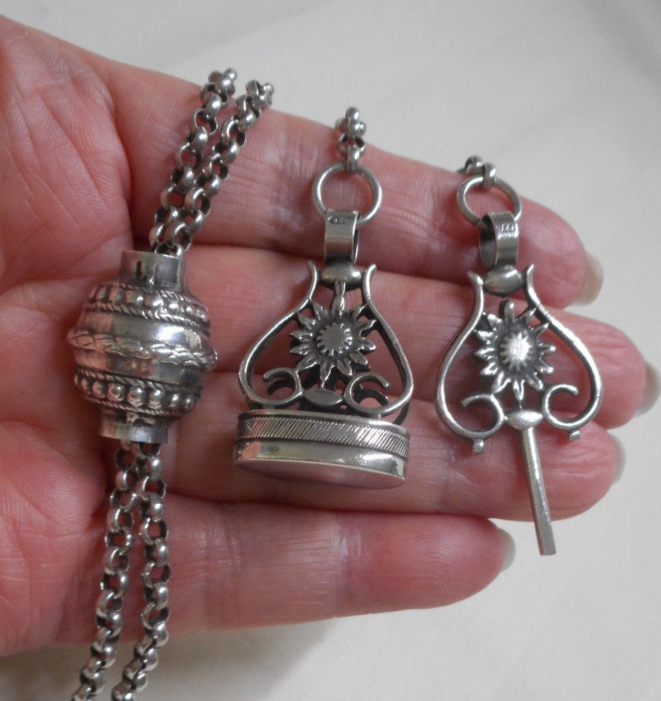 Zilveren jasseron met Cachet en horloge sleutel nr.2198, Sieraden, Tassen en Uiterlijk, Antieke sieraden, Verzenden, Zilver, Ketting
