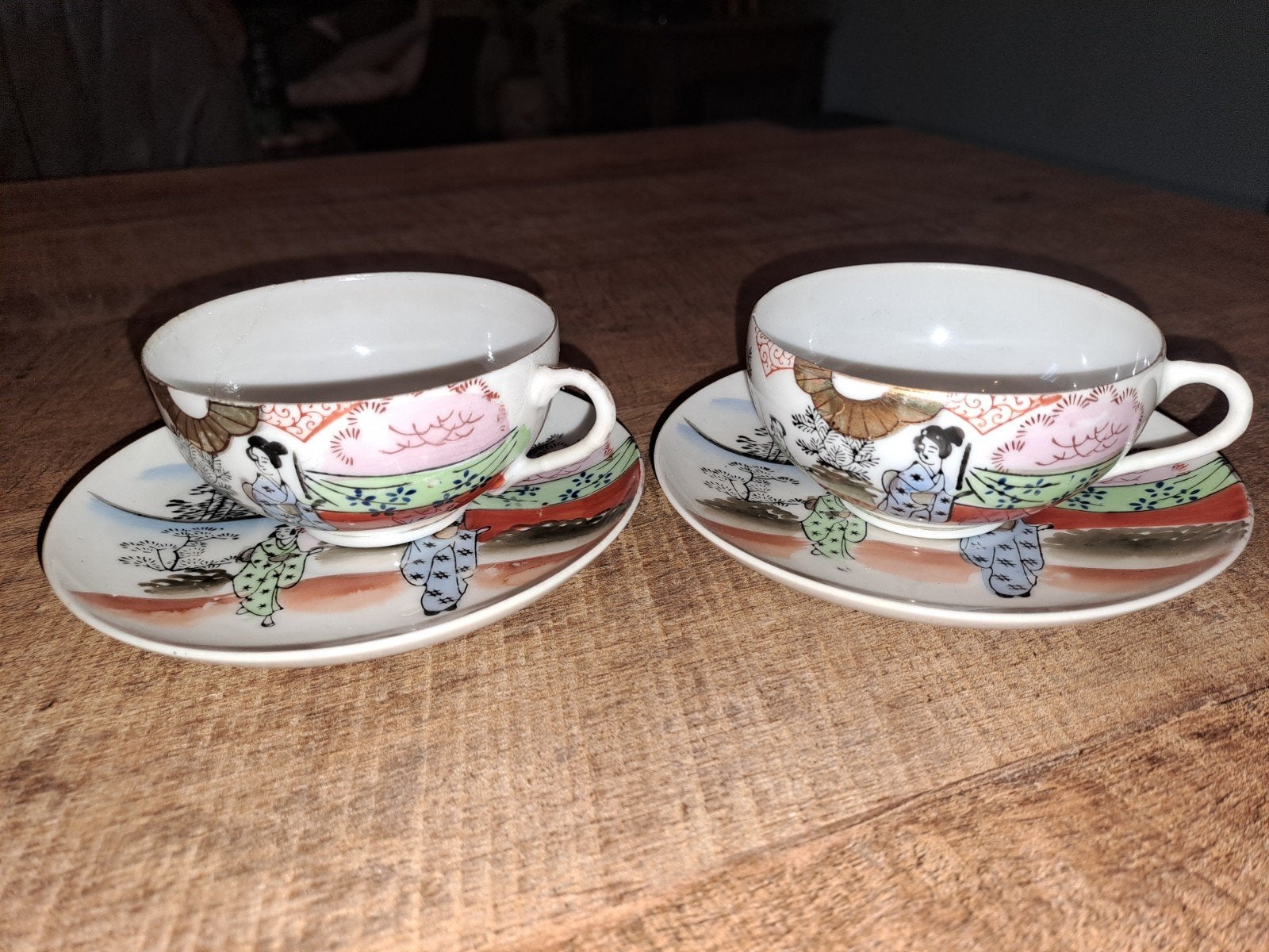 Set van 2 Japanse theekopjes met schotels - Geisha decor, Antiek en Kunst, Ophalen