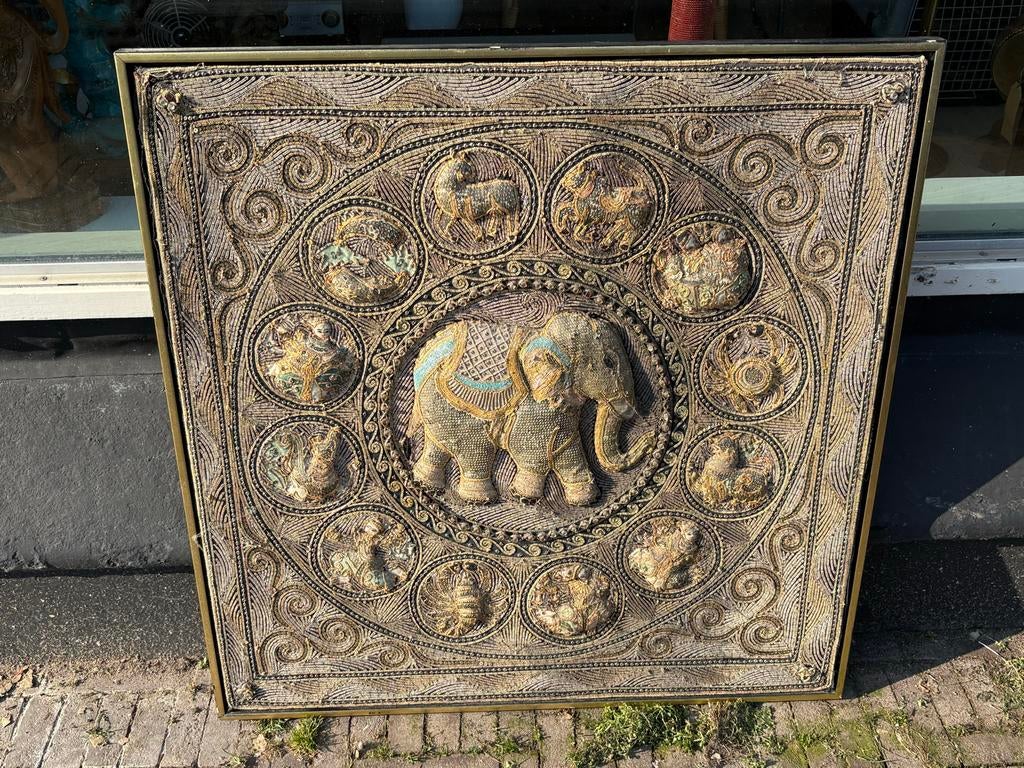 Vintage Birma Wandkleed met Olifant en Dierenriemtekens, Ophalen