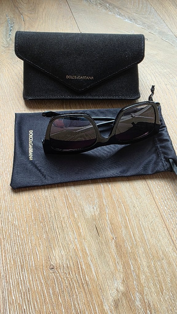 Zonnebril Dolce&Gabbana, Ophalen, Zonnebril, Zwart, Zo goed als nieuw