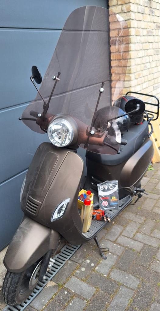 Te koop scooter merk RIVA, Fietsen en Brommers, Ophalen of Verzenden, Gebruikt, Benzine