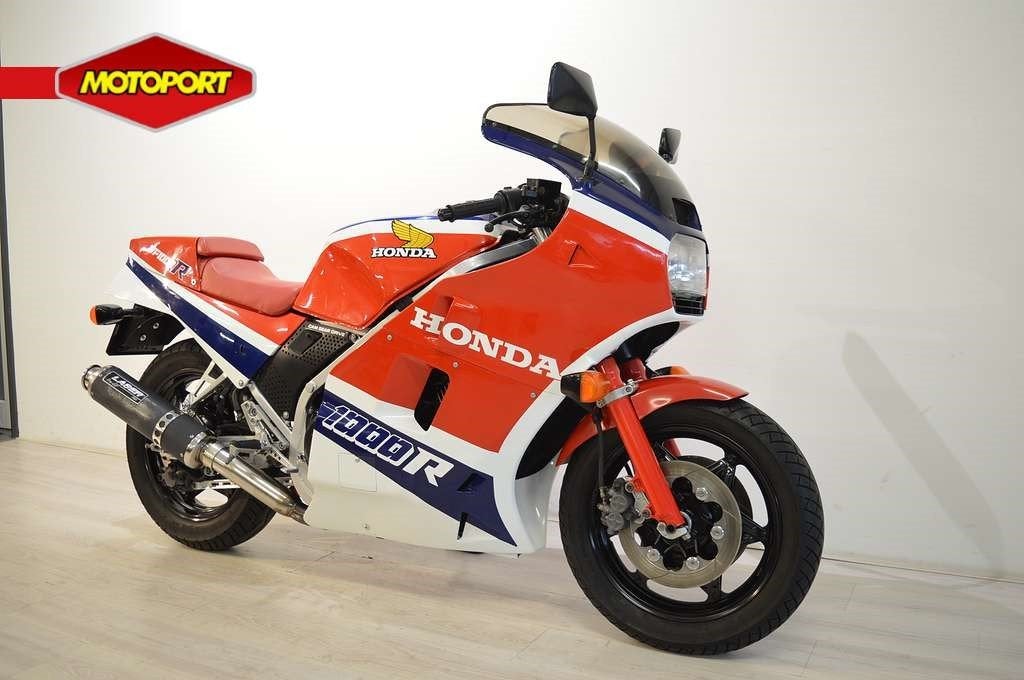 Honda VF 1000 R (bj 1985), Motoren, Wijngaardveld 1
9300  AALST, BE, Gebruikt, Mc.benelux@honda-eu.com, Overig