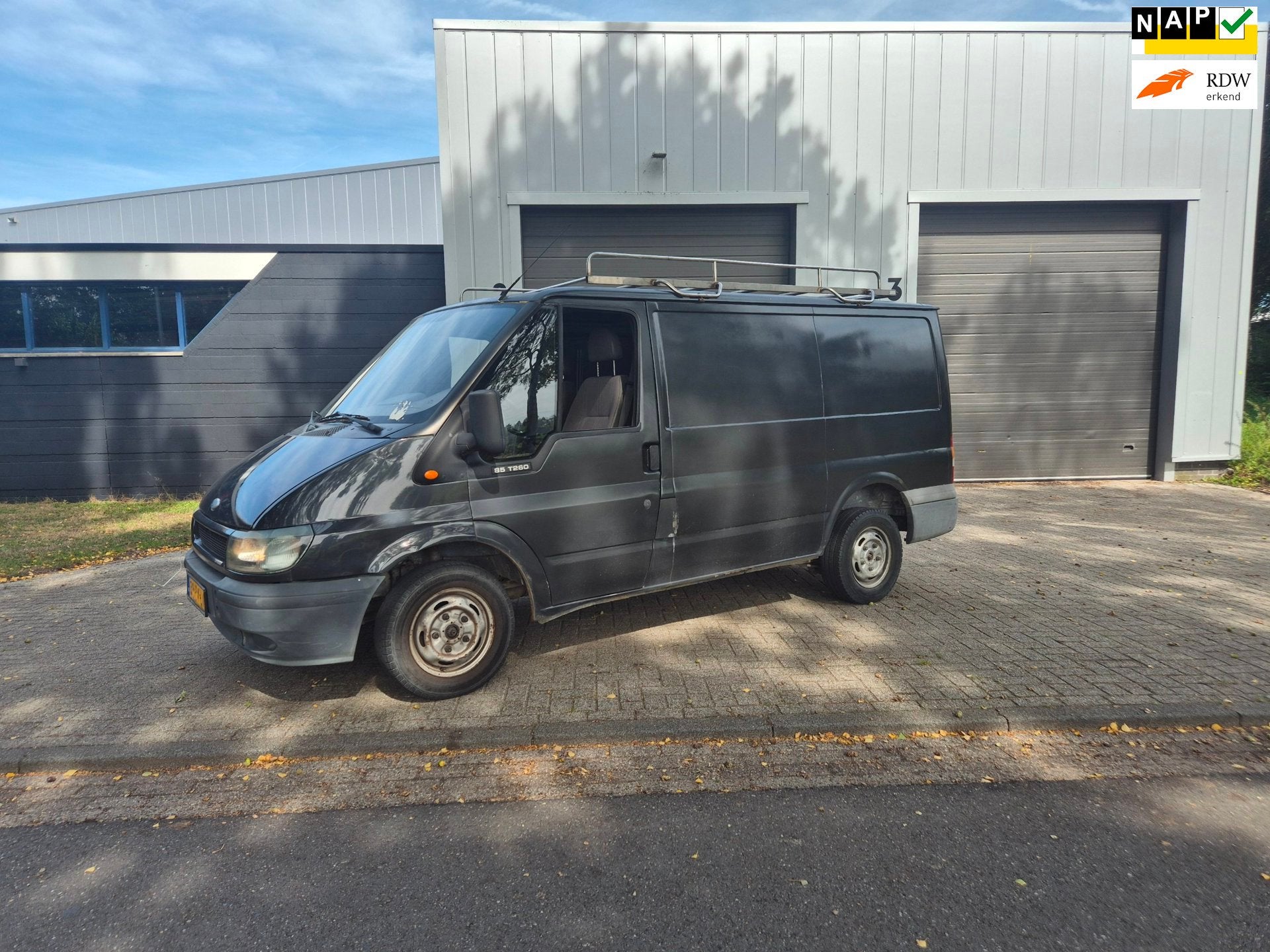 Ford Transit 260S 2.0TDdi SHD 4-2006 KORT LAAG MOTOR GOED, Auto's, Bestelauto's, Voorwielaandrijving, 1998 cc, Gebruikt, 4 cilinders