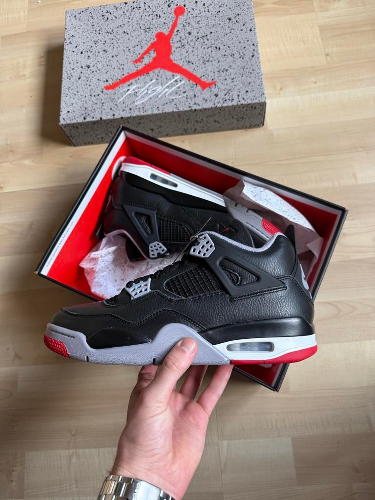 Nike Jordan 4 Bred Reimagined (43), Kleding | Heren, Schoenen, Nieuw, Sneakers of Gympen, Zwart, Ophalen of Verzenden