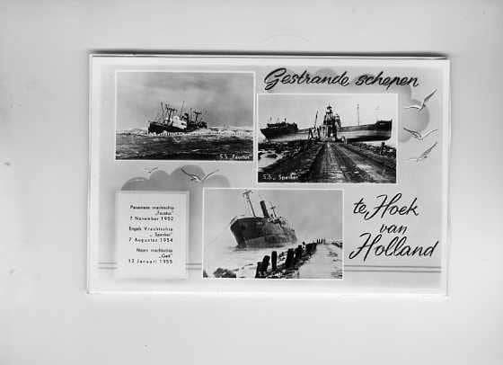 scheepvaart-foto-HOEK VAN HOLLAND-strandingen/scheepsramp, Ophalen of Verzenden, 1940 tot 1960, Gelderland