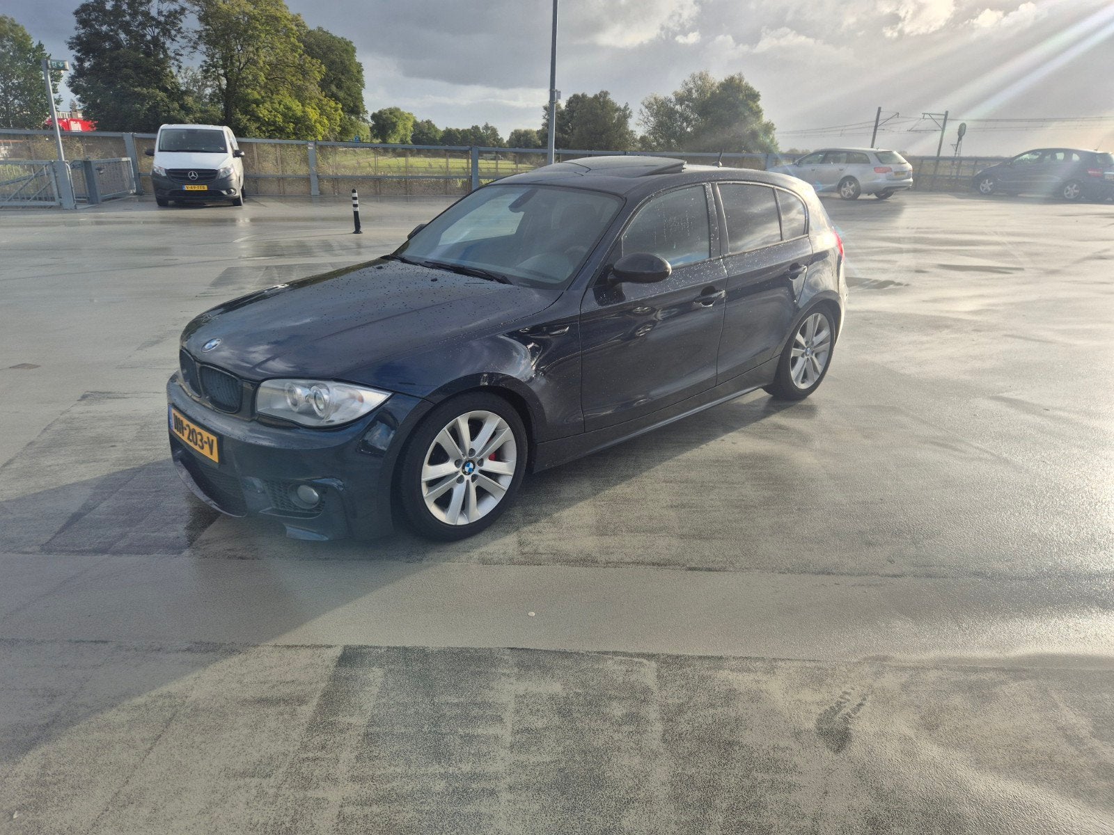 BMW 1-Serie 130i 2006 Handbak, Auto's, 1350 kg, 2996 cc, Origineel Nederlands, 75 €/maand