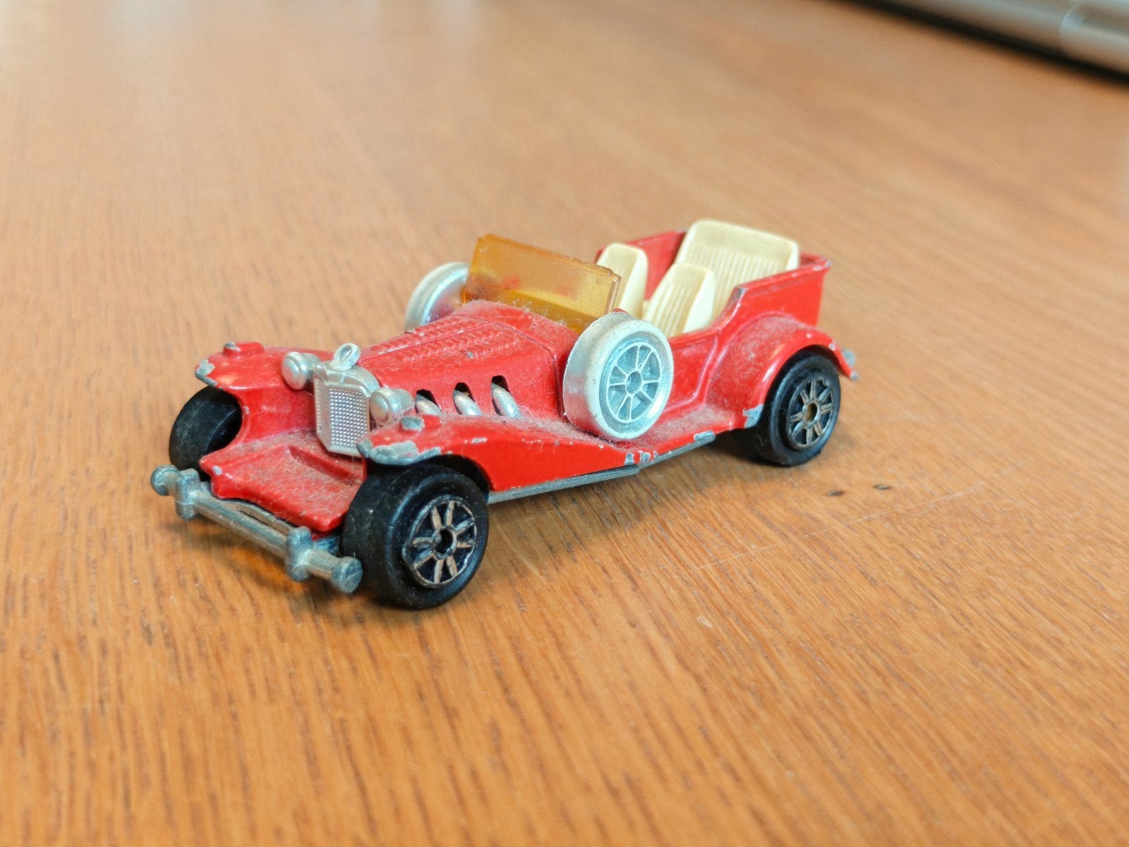 Majorette Excalibur ROOD, Ophalen of Verzenden, Zo goed als nieuw, Auto