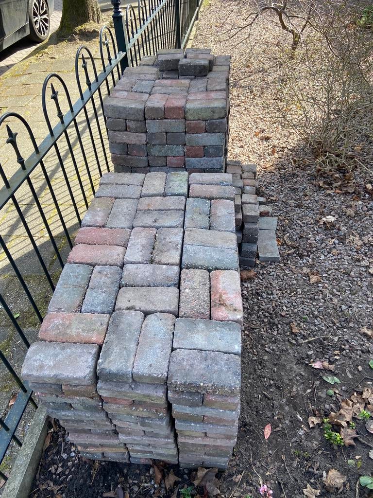 Gratis af te halen betonklinkers 15x7cm - grote hoeveelheid, Tuin en Terras, Ophalen, Zo goed als nieuw, Beton, Klinkers