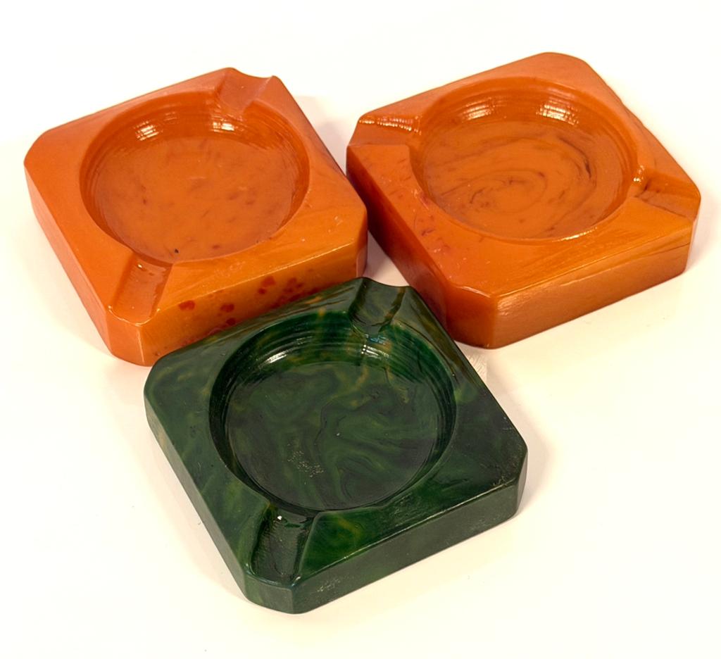 3 Catalin asbakjes, Ophalen
