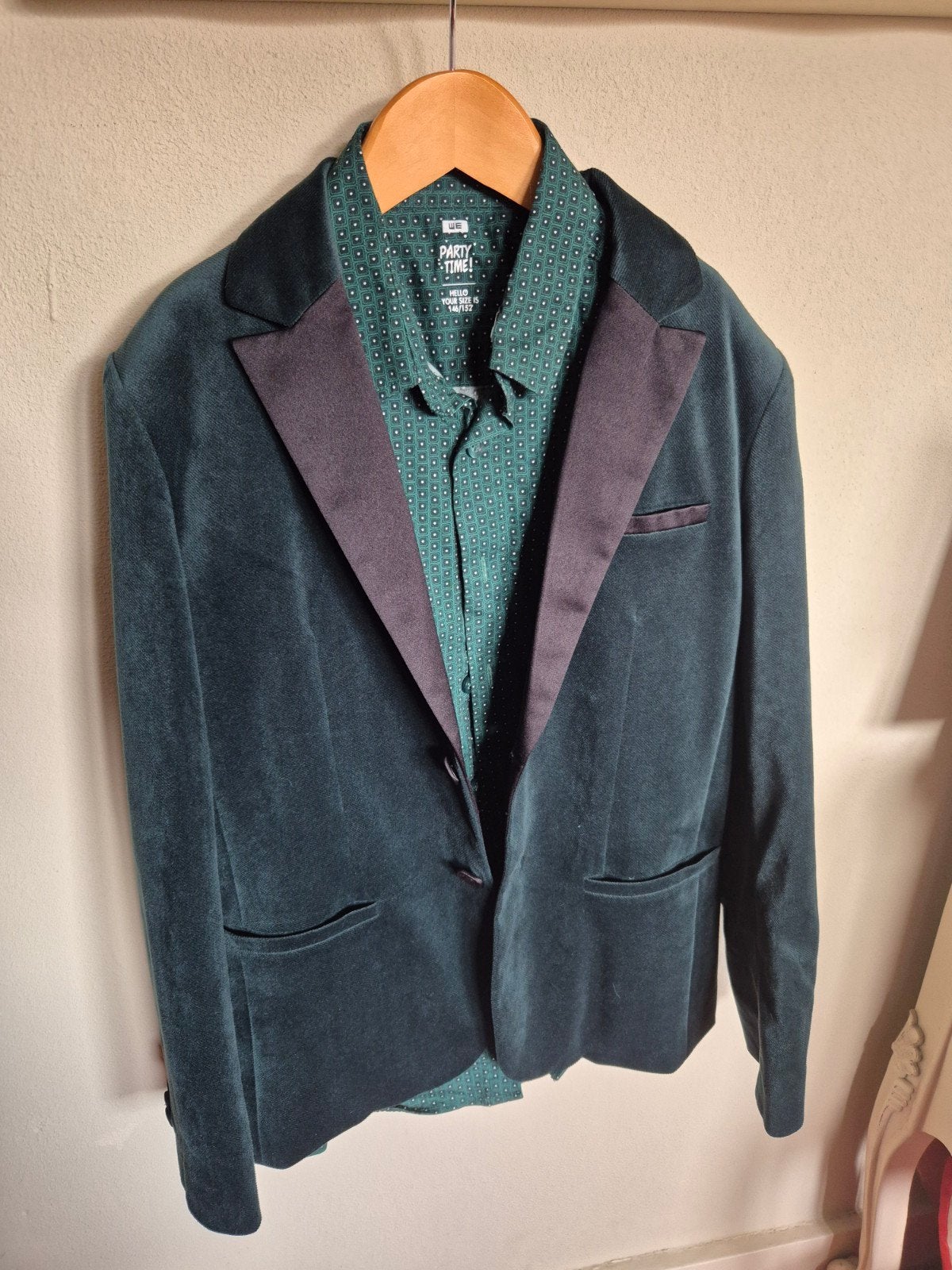 Nette groene blazer en overhemd set voor jongen - Maat 146/1, Ophalen, WE, Zo goed als nieuw, Setje