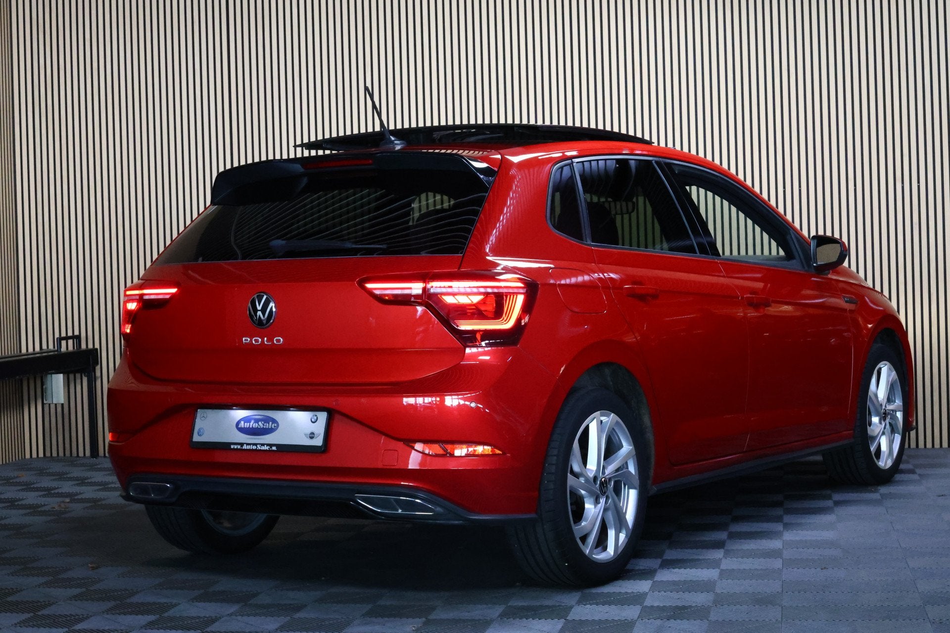 Volkswagen Polo 1.0 TSI R-Line Business AVM DSG NAVI CARPLAY, Stof, Gebruikt, Bedrijf, 600 kg