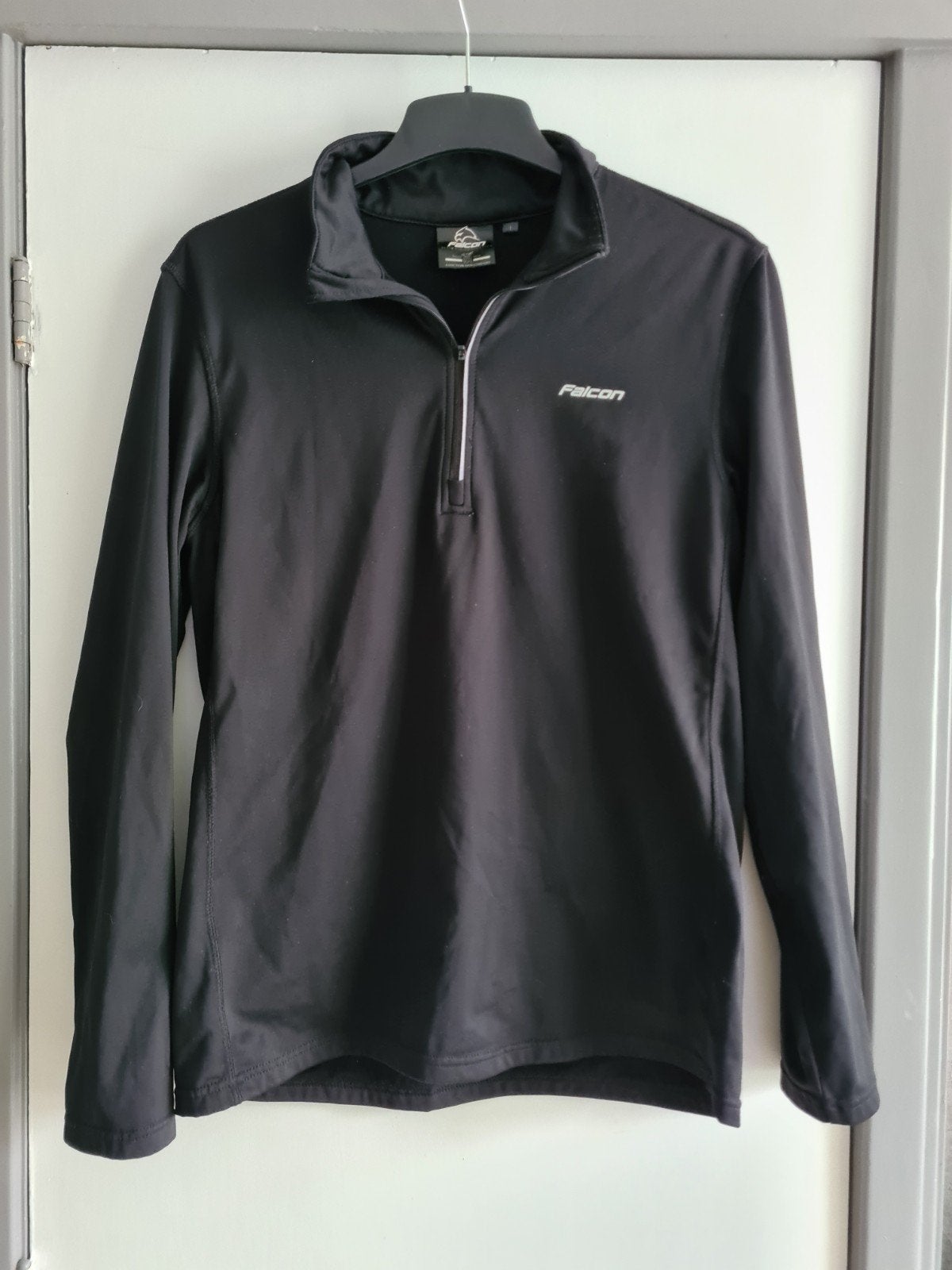 Falcon Zwart Sportshirt Maat L - Hardlopen, Fitness Etc, Maat 52/54 (L), Zwart, Ophalen of Verzenden, Zo goed als nieuw