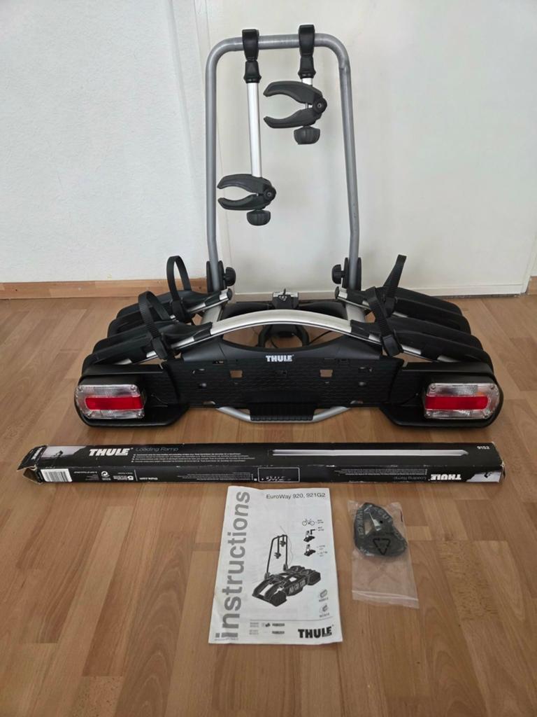 Thule EuroWay 921 Fietsendrager+Oprijgoot, Auto diversen, Fietsendragers, Zo goed als nieuw, Trekhaakdrager, Ophalen