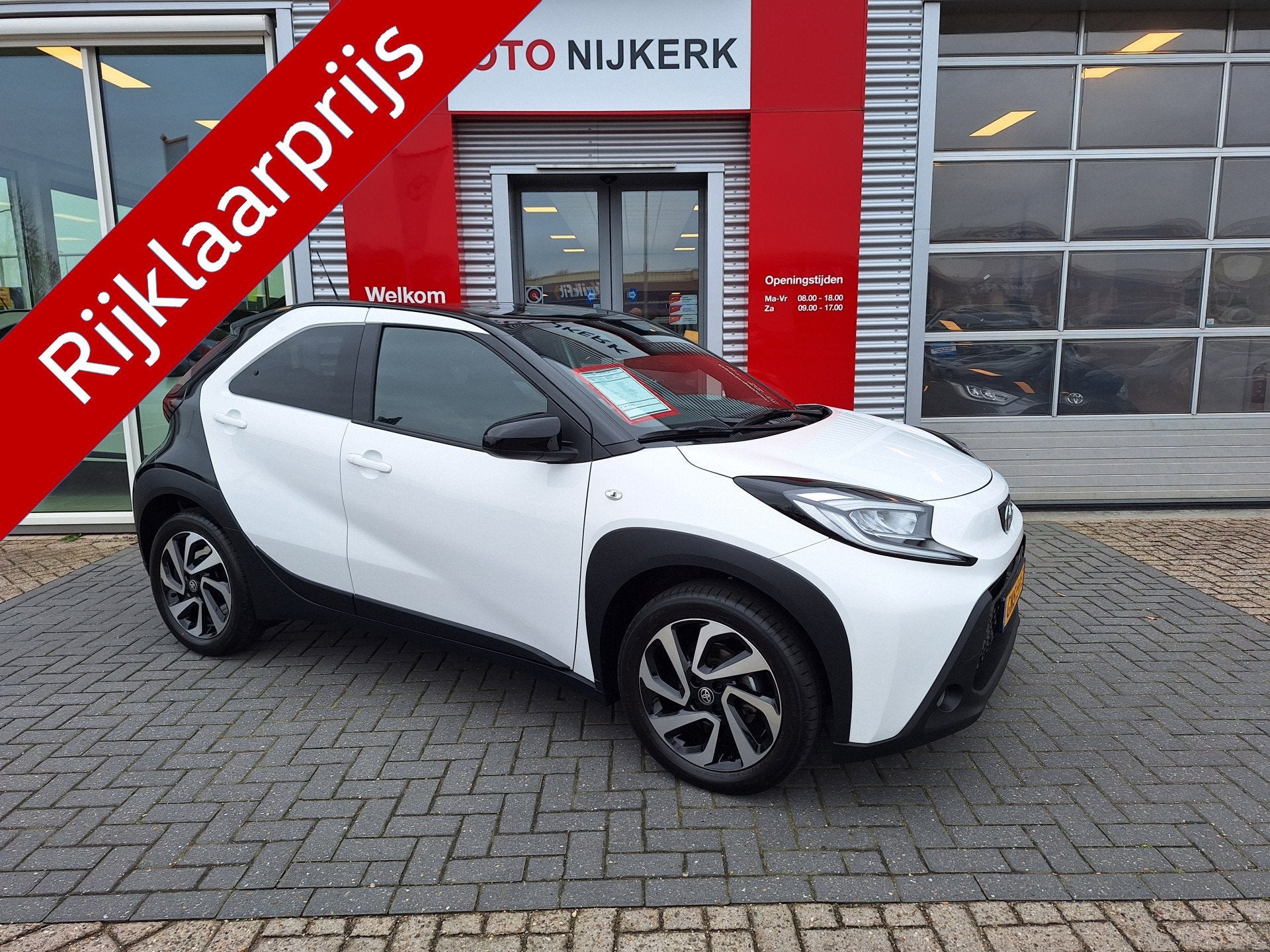 Toyota Aygo X 1.0 VVT-i MT Pulse (bj 2024), Auto's, 12 maanden, Stof, Gebruikt, Euro 6