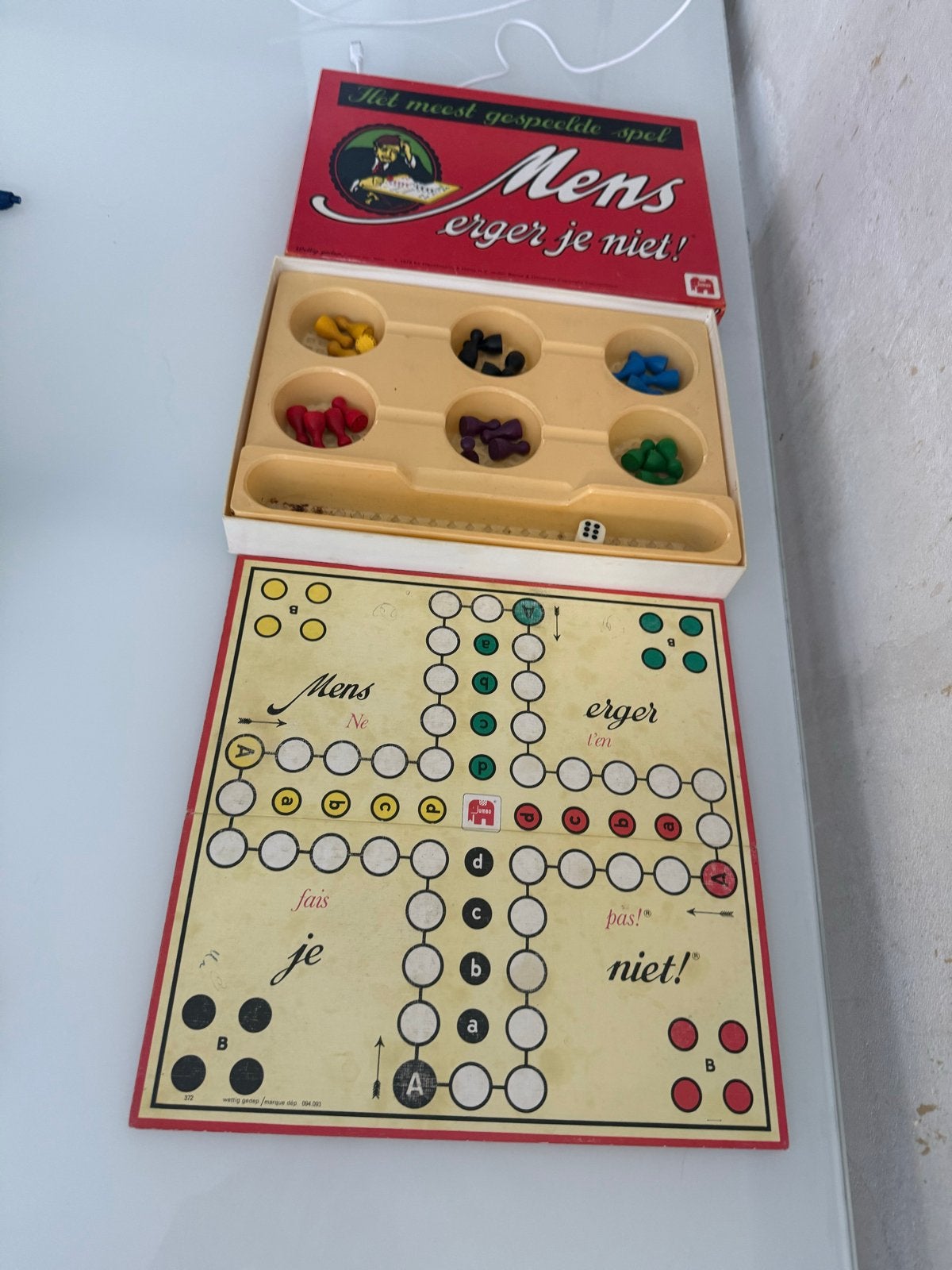Mens erger je niet! - Klassiek bordspel, Drie of vier spelers, Ophalen of Verzenden, Gebruikt
