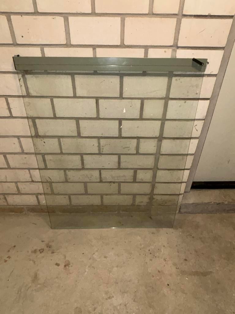 4 glazen schuifwanden 95x117 cm met rails en wieltjes, Doe-het-zelf en Verbouw, Glas en Ramen, Ophalen of Verzenden, Gebruikt
