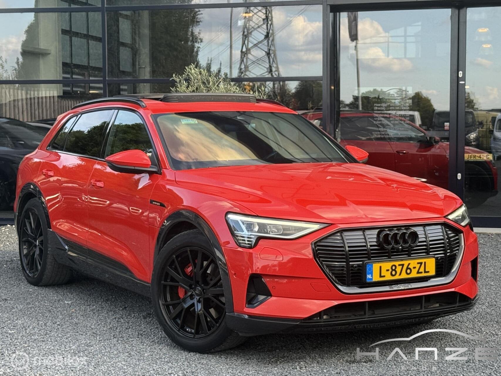 Audi e-tron 55 quattro|Pano|RS-Stoel|HUD|95 kWh|SoH 90%|360|, Auto's, Automaat, 131 €/maand, 95 kWh, Leder