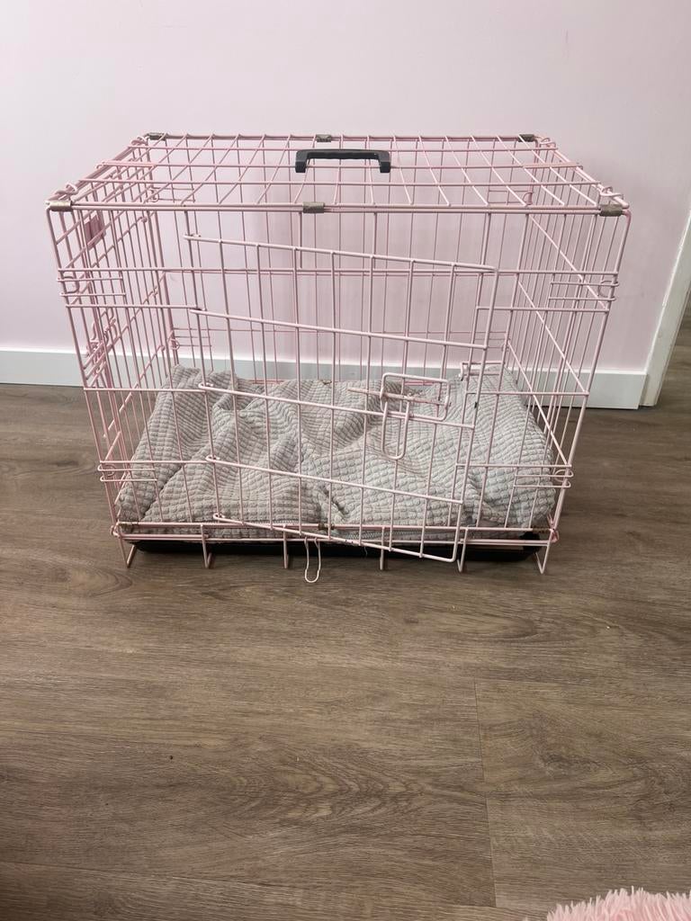 bench roze, Dieren en Toebehoren, Ophalen of Verzenden, Zo goed als nieuw, Minder dan 65 cm