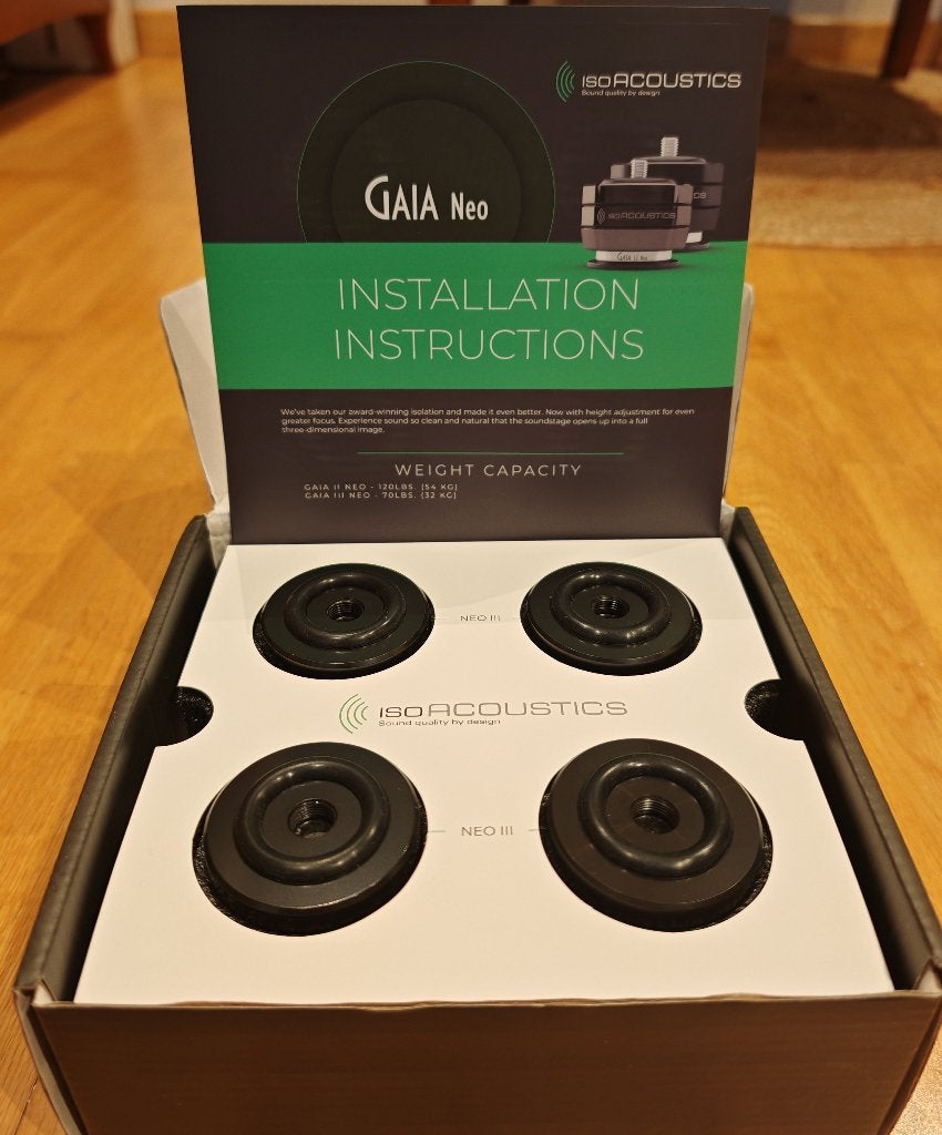 Isoacoustics Gaia III Neo