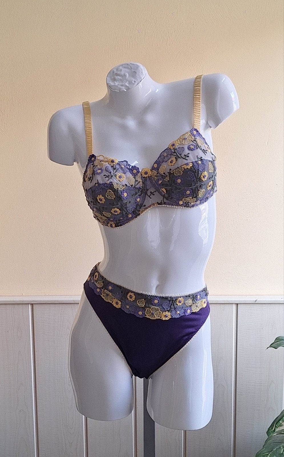 Paspop / torso voor bv lingerie op standaard, Ophalen, Zo goed als nieuw, Paspop