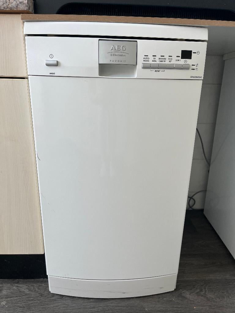 AEG Vaatwasser, Witgoed en Apparatuur, Vaatwasmachines, Ophalen, Gebruikt, Minder dan 45 cm, 85 tot 90 cm