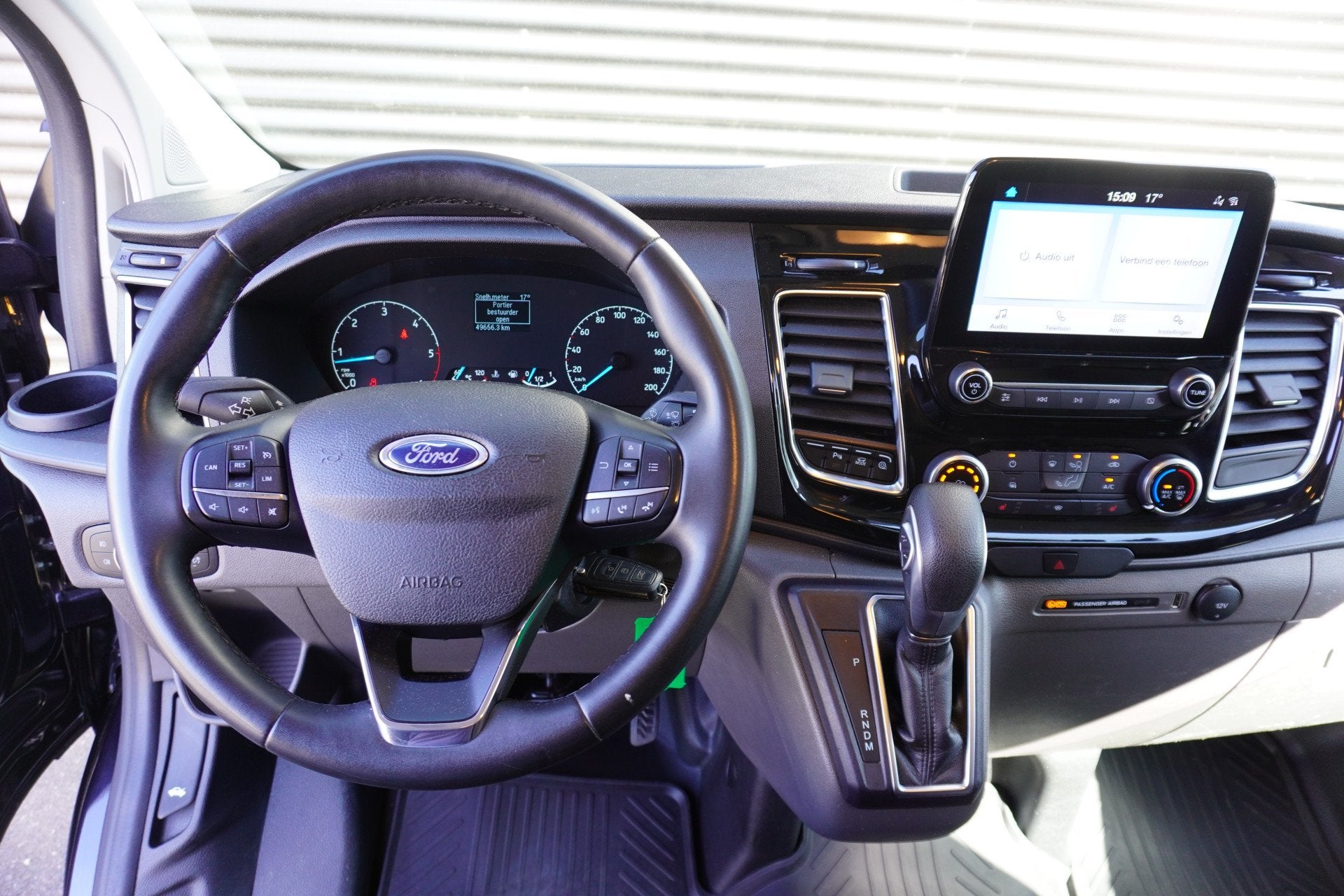 Ford Transit Custom 320 170pk Automaat L2H1 Sport Raptor Tre, Auto's, 15 km/l, Euro 6, 4 cilinders, Zwart