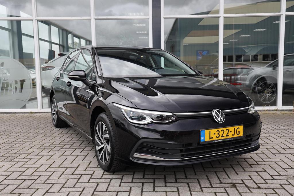 Volkswagen Golf 1.4 eHybrid Style|Pano|Stuur/stoelverwarming, 1490 kg, Gebruikt, Euro 6, 4 cilinders