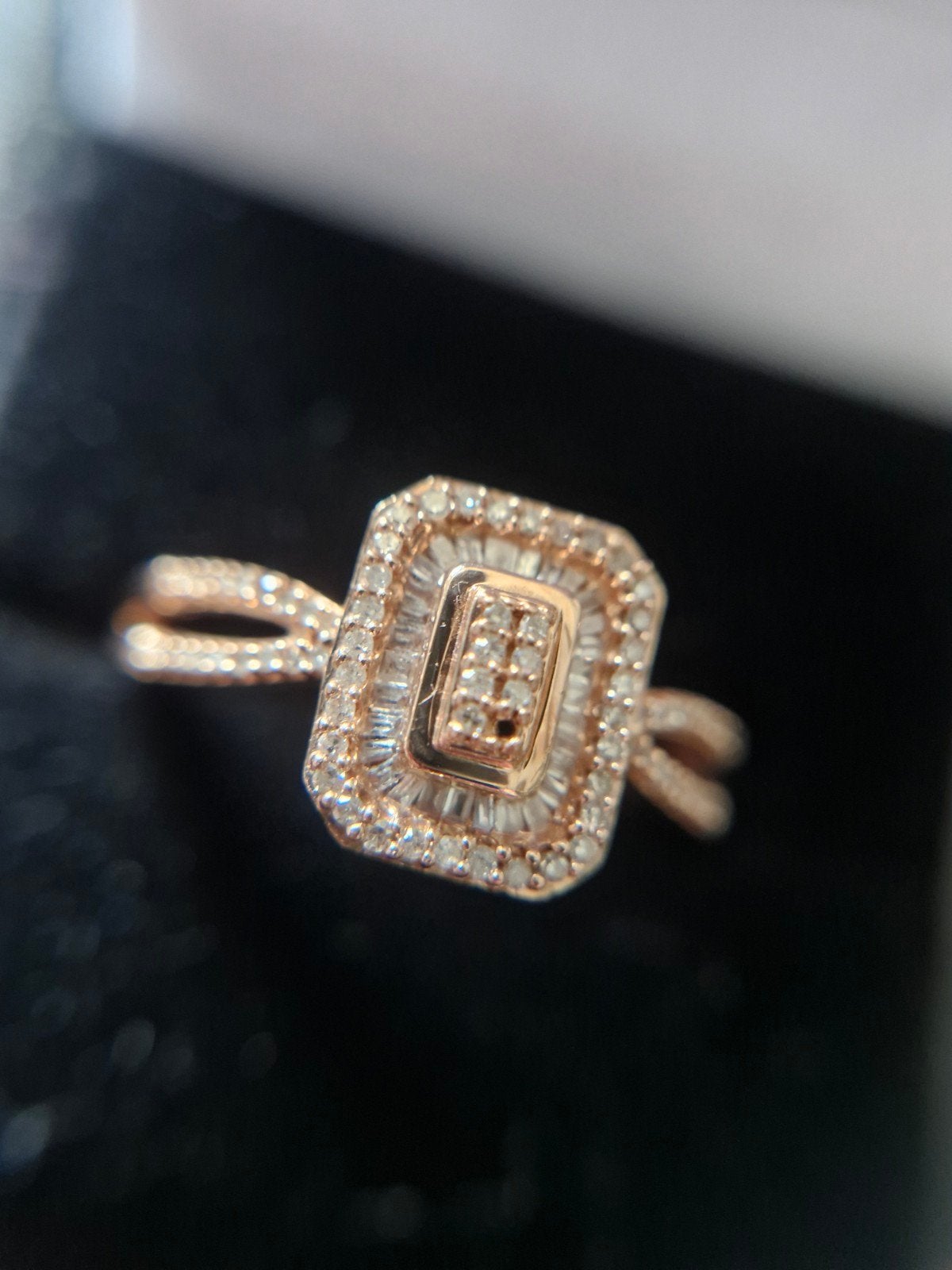 10 krt. Karaat rosé gouden ring met diamantjes, Ophalen of Verzenden, 17 tot 18, Dame, Goud