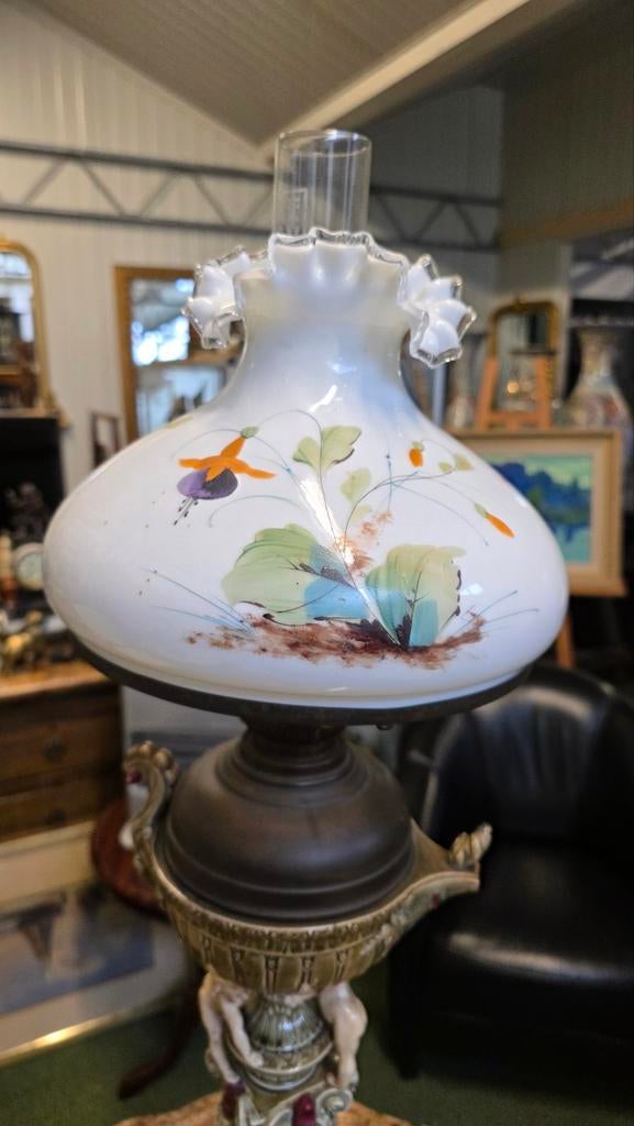 Antieke majolica olielamp met gebrandschilderde kap, Ophalen
