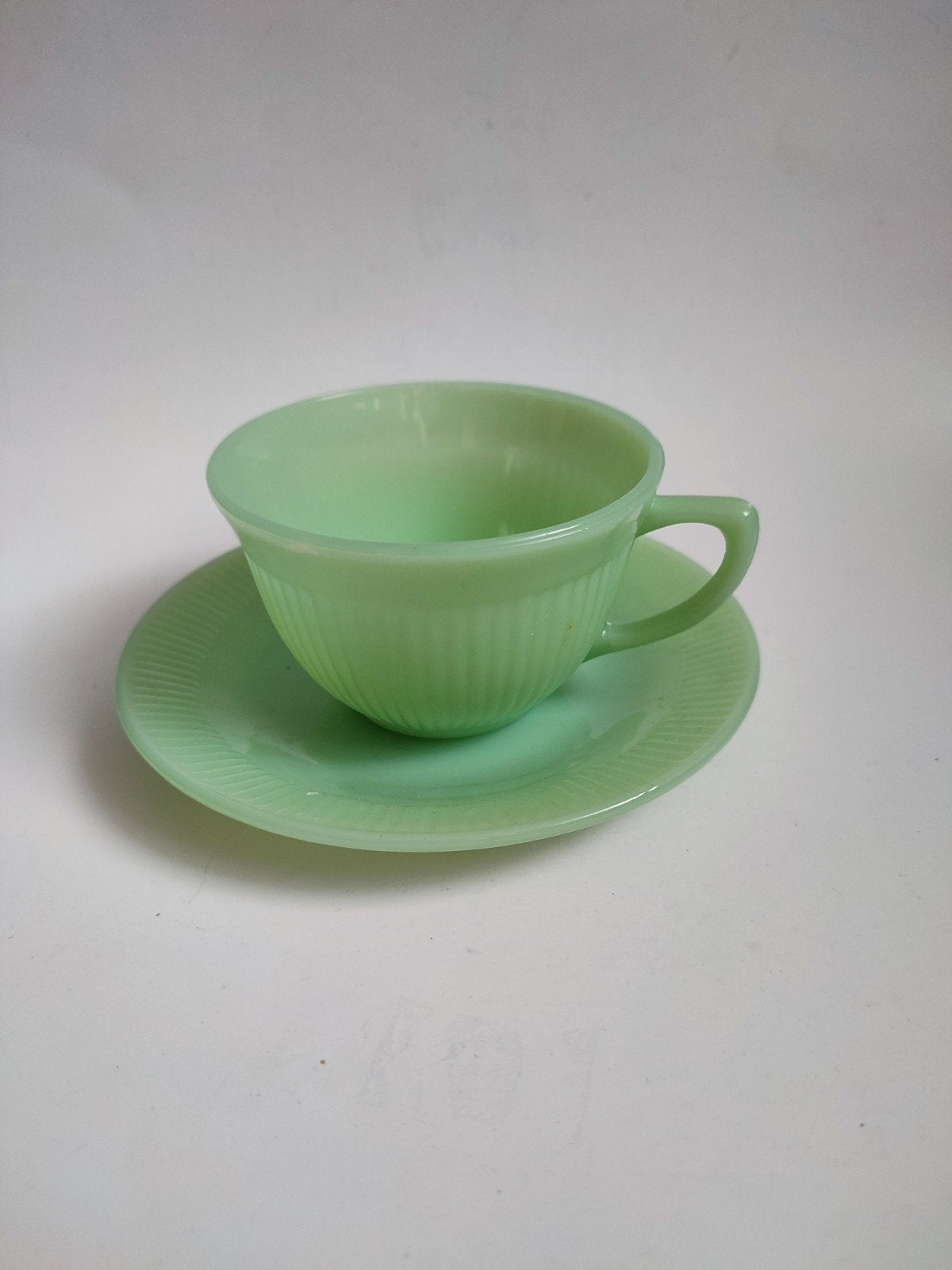 Vintage Fire-King Jadeite Jane Ray kop en schotel, Ophalen of Verzenden