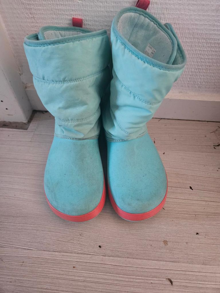 Crocs winterlaarzen maat 29/30 (J1) turquoise/roze, Kinderen en Baby's, Gebruikt, Crocs, Jongen of Meisje, Ophalen of Verzenden
