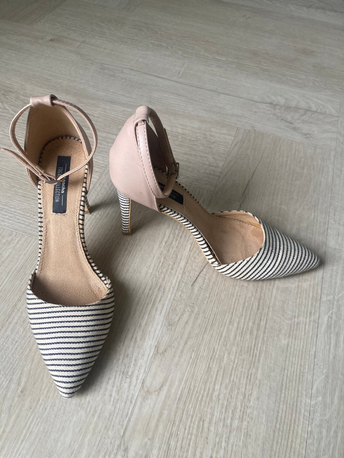 Pumps, Kleding | Dames, Ophalen, Pumps, Beige, Zo goed als nieuw