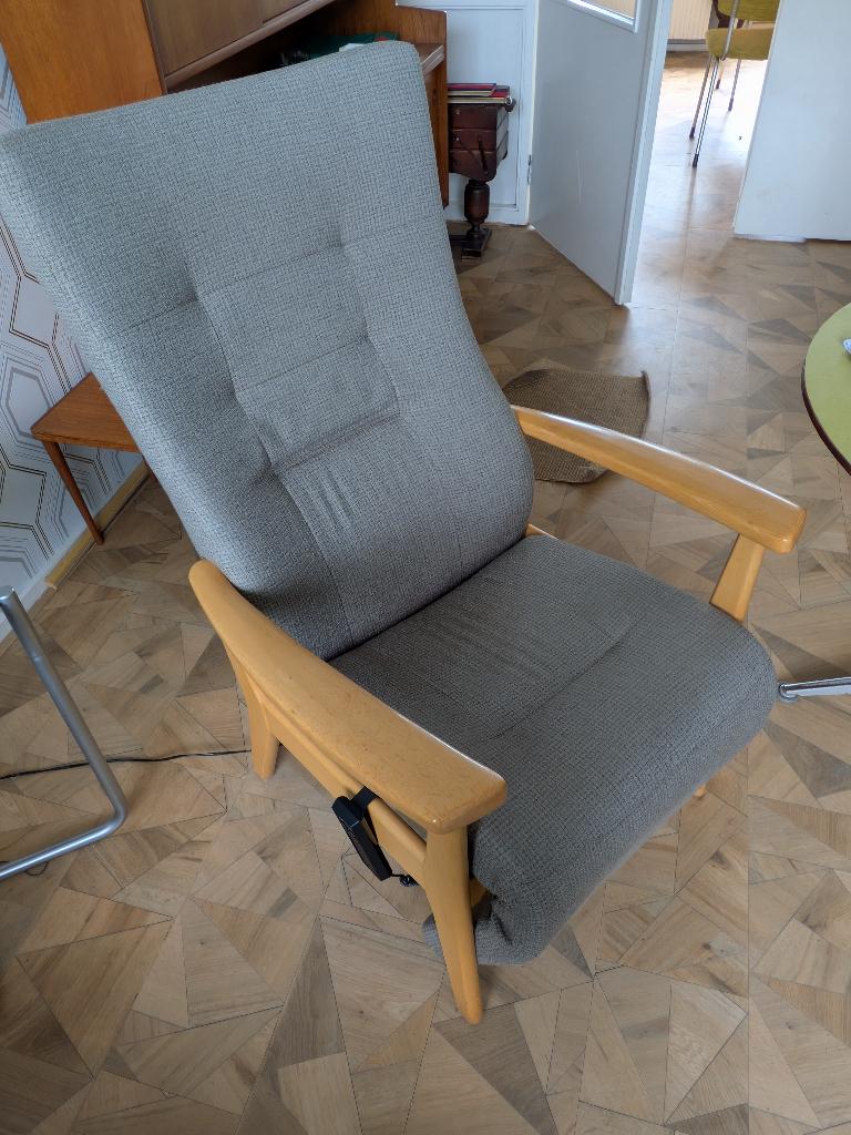 Relax fauteuil, Huis en Inrichting, Fauteuils, Ophalen, Gebruikt, Minder dan 75 cm, Stof