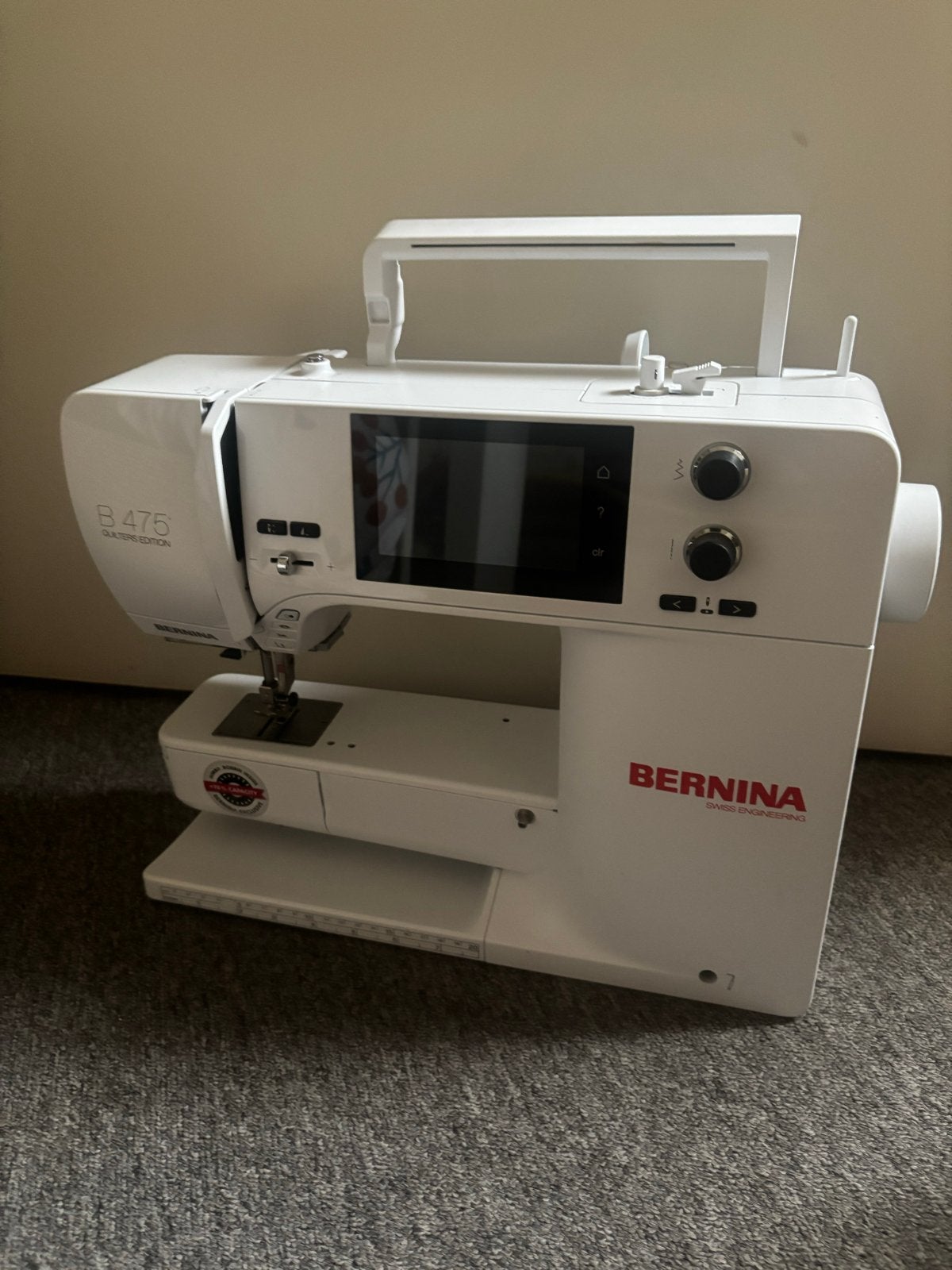 Bernina B 475 QE Naaimachine, Hobby en Vrije tijd, Ophalen, Zo goed als nieuw, Naaimachine, Bernina