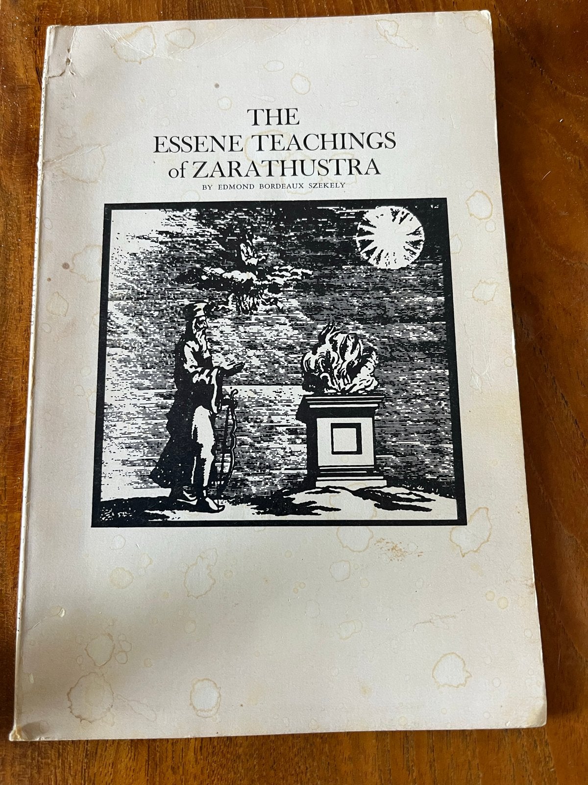 The Essene Teachings of Zarathustra - E. B.Szekely, Boeken, Ophalen of Verzenden, Gelezen, Spiritualiteit algemeen, Achtergrond en Informatie