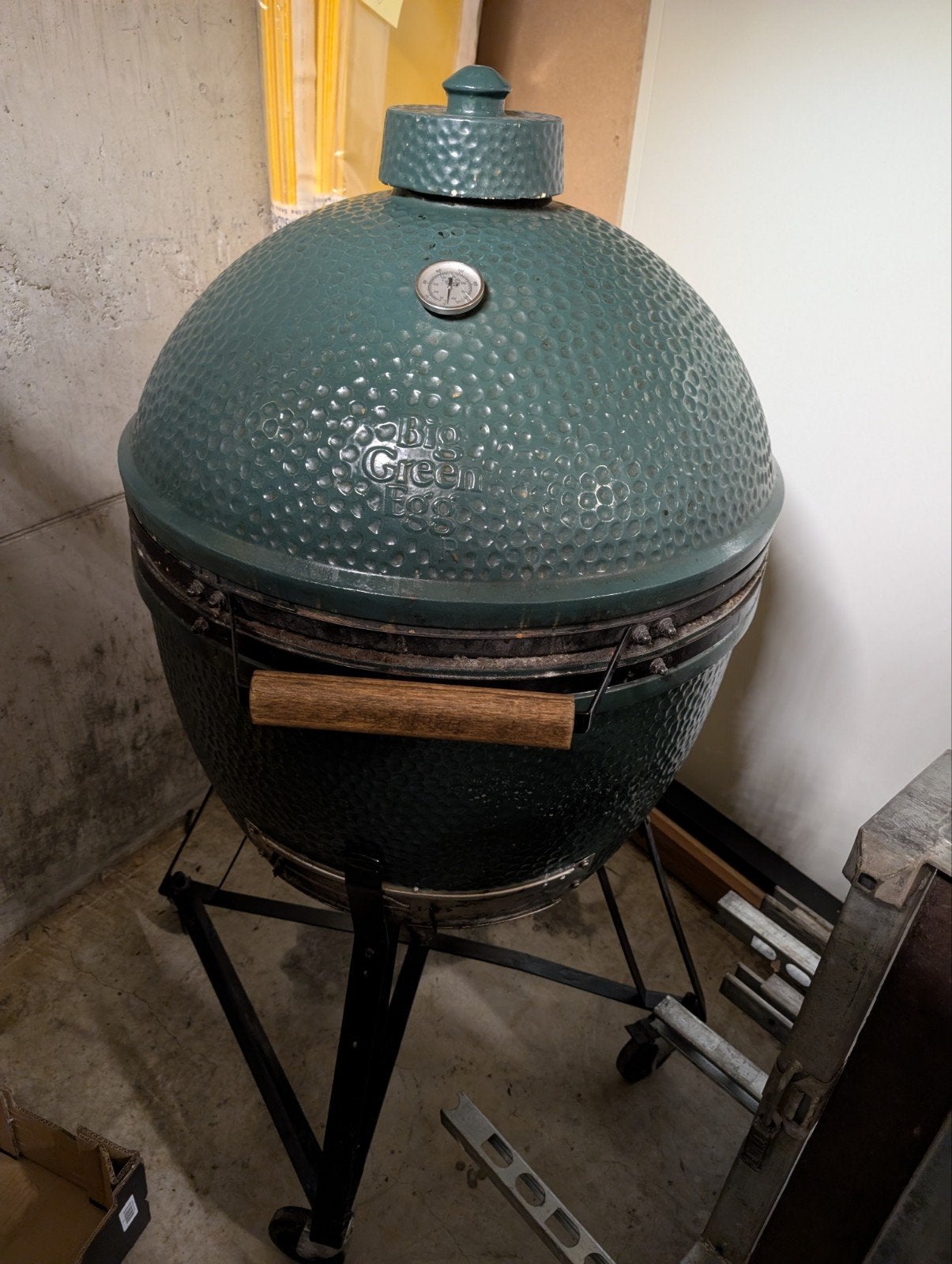 Big Green Egg XL barbeque. Inclusief verrijdbaar onderstel., Ophalen, Gebruikt